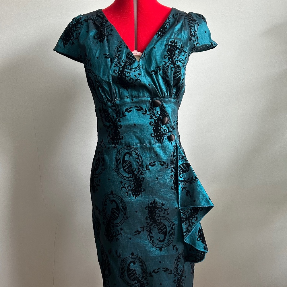 Voodoo Vixen Candy Anne teal dress size L (8-10 us)